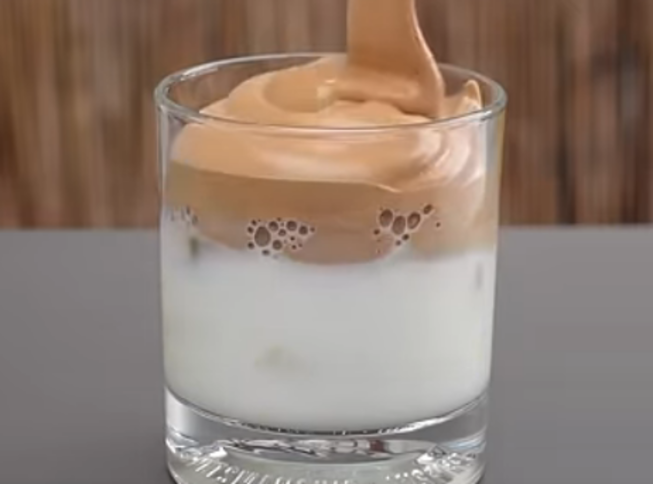 "Хмарна кава" – популярний тренд у TikTok - фото 1