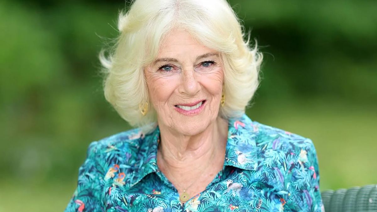 Новий портрет королеви Камілли - фото 1