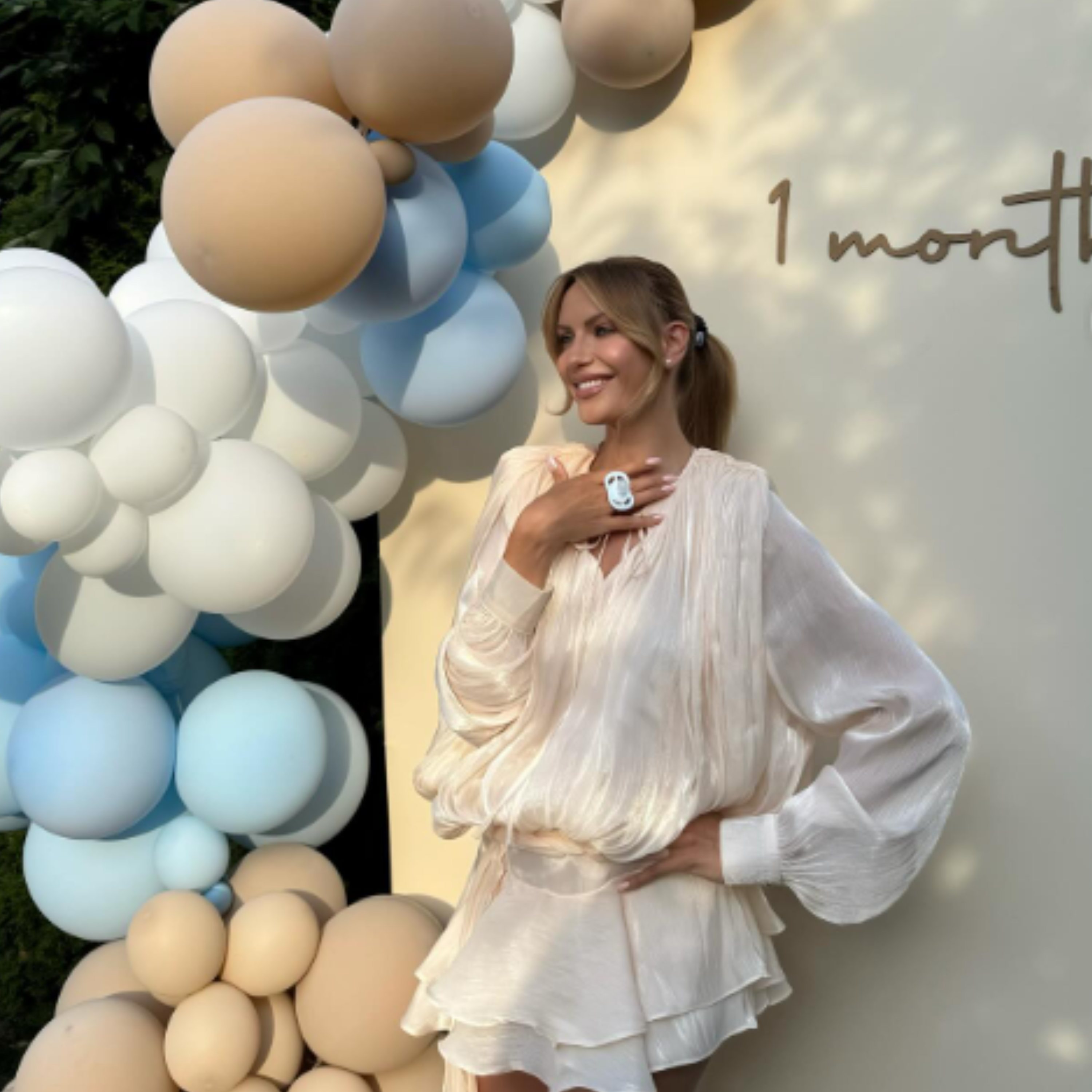 Леся Нікітюк відсвяткувала перший місяць сина: реакція мережі