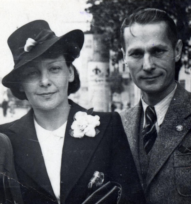 Олена і Михайло Теліги- фото 560534