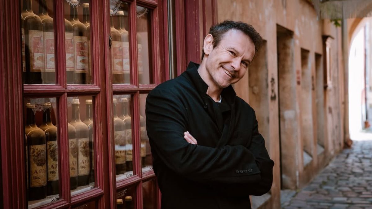 Святослав Вакарчук вперше за довгий час з'явився на публіці з коханою