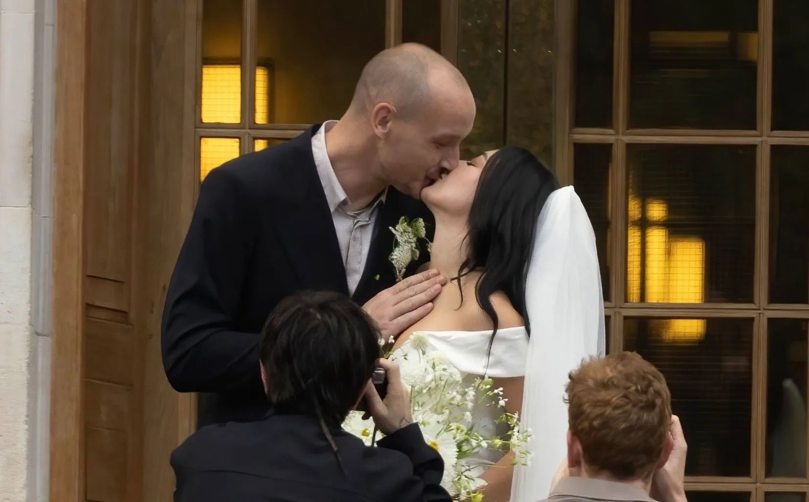 Чарлі ХСХ та Джордж Деніел одружилися: якою була церемонія