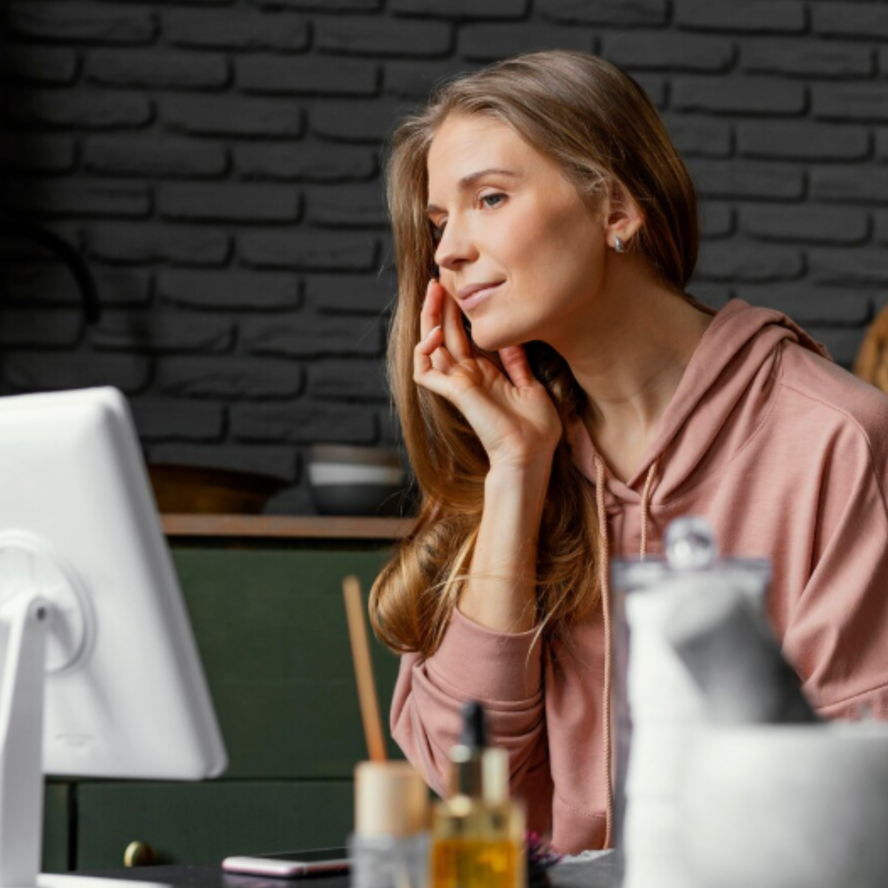 Нічний догляд за шкірою: як прокинутися свіжою та відпочилою