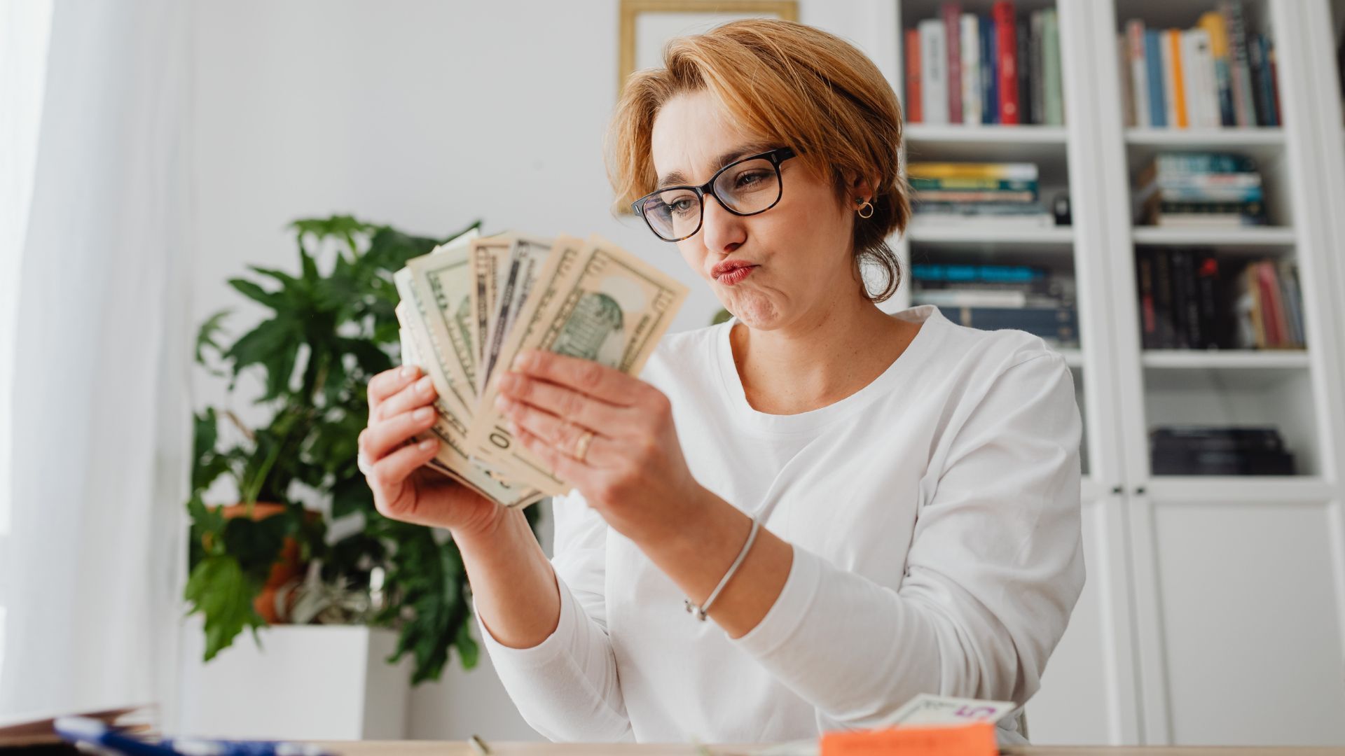 Гороскоп на 25 липня: які знаки відчують втому, а хто отримає гарну фінансову можливість