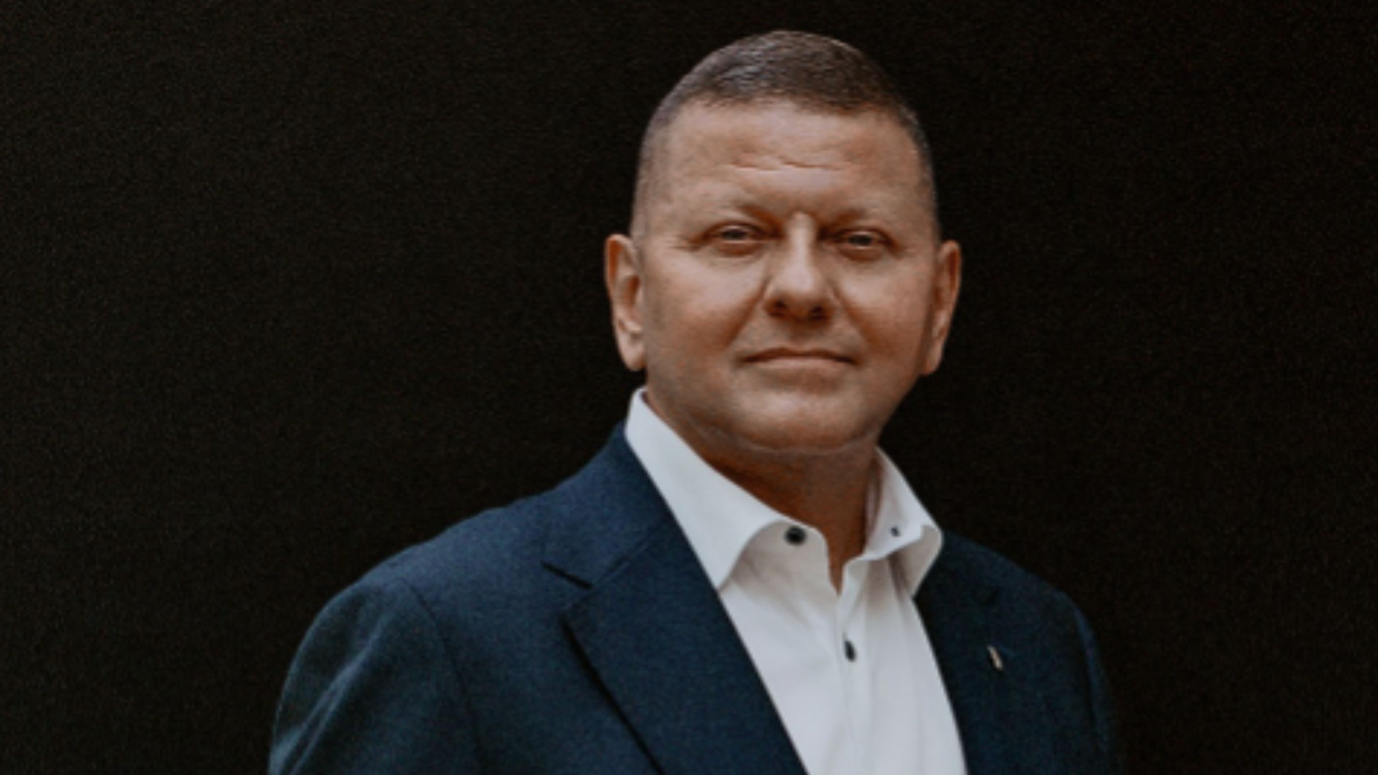 Валерій Залужний для Vogue - фото 1