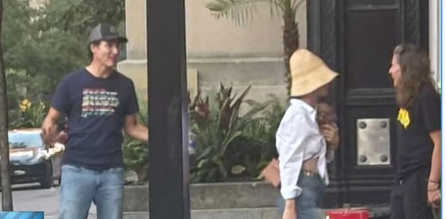 Кеті Перрі і Джастін Трюдо разом гуляли в Монреалі - фото 561475