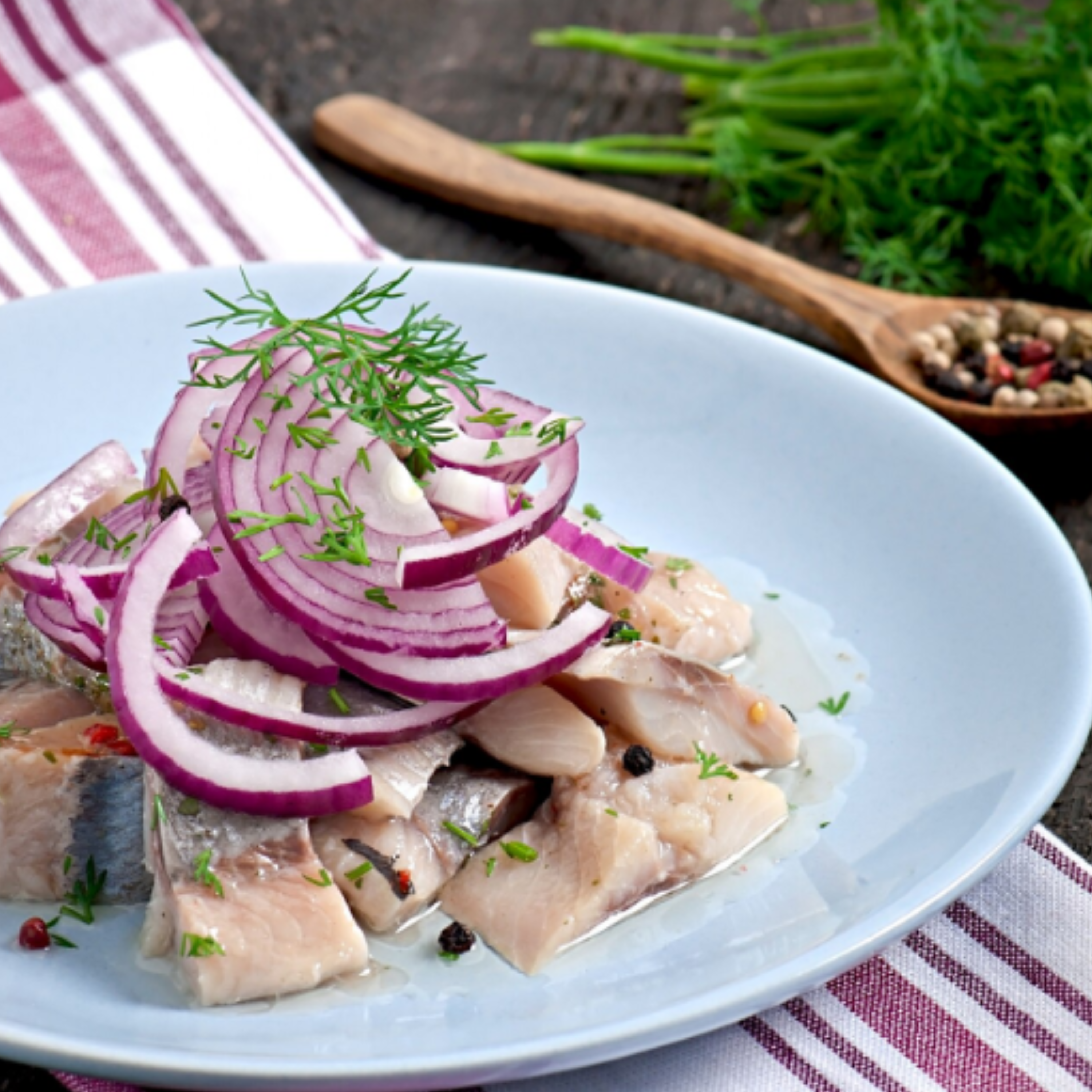 Ідеальна закуска: рибний тартар та домашні чипси від переможниці "МастерШеф"