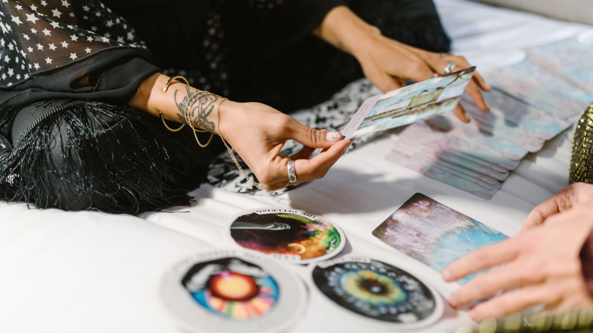 Гороскоп на 2 серпня: хто отримає приємну звістку, а кому треба буде попрощатися з минулим