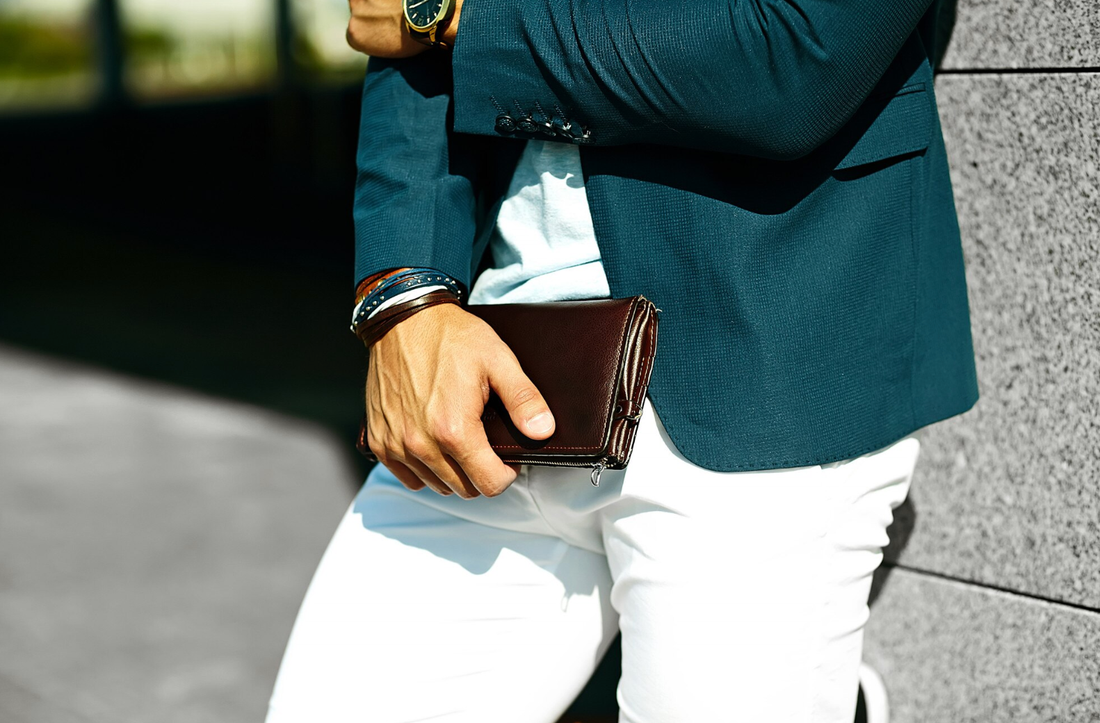 Які купюри не варто класти до гаманця - фото 1