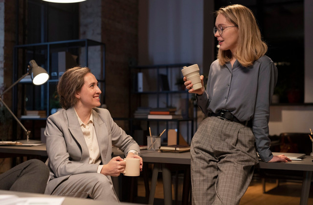 Обережно, ці типи друзів на роботі здатні зруйнувати вашу кар'єру - фото 561824