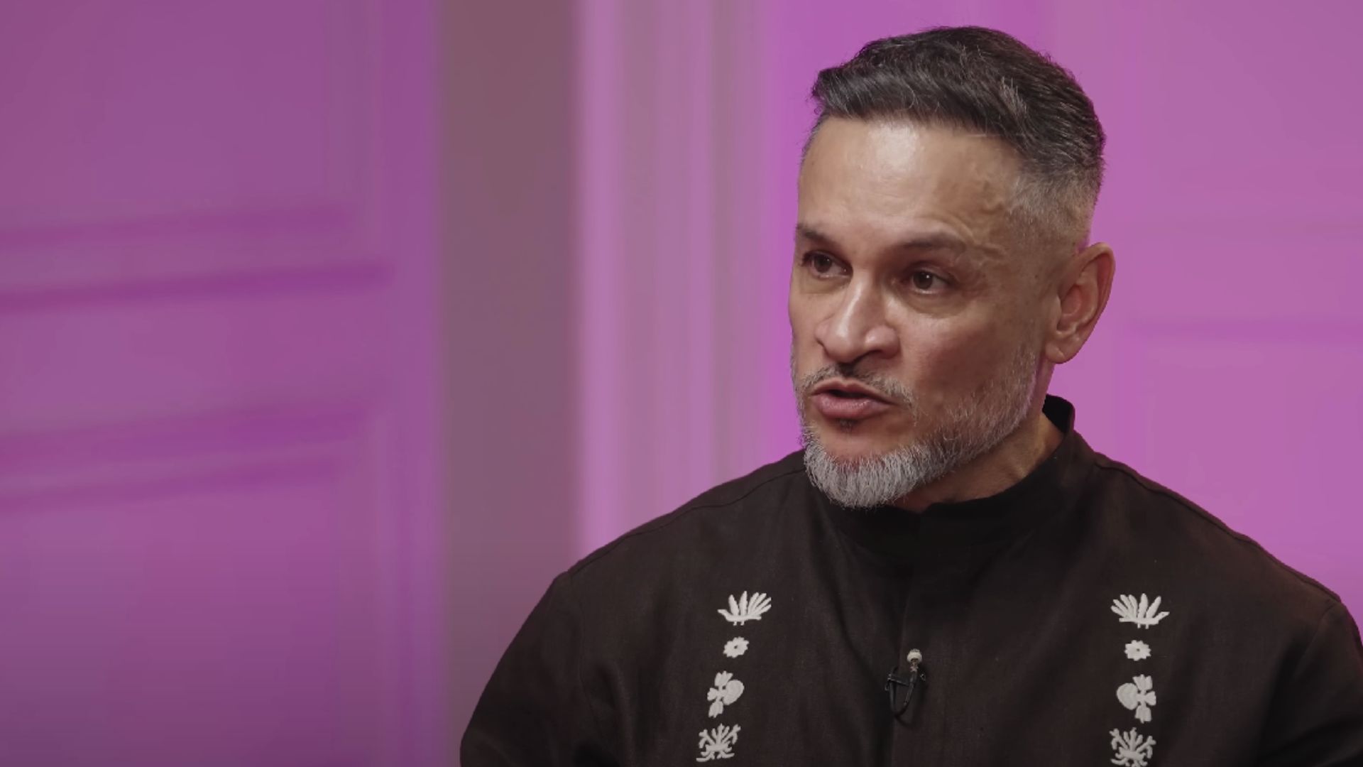 Ектор Хіменес-Браво розповів про минуле - фото 1