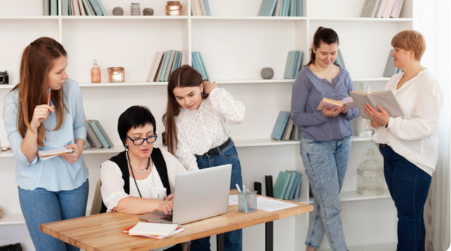 Заслужити авторитет можна лише щоденною роботою та повагою до колег - фото 562160