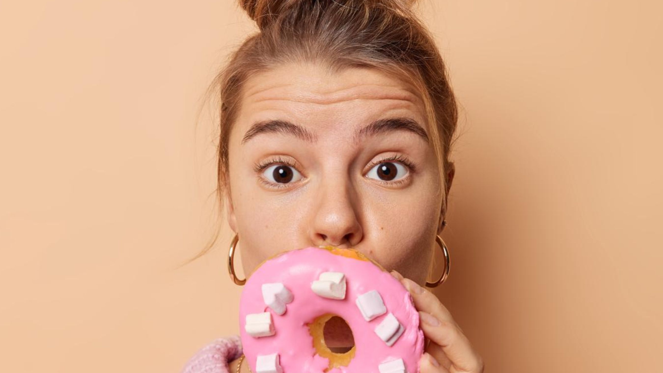 Про що свідчить тяга до солодощів та інших продуктів: сигнали нашого організму