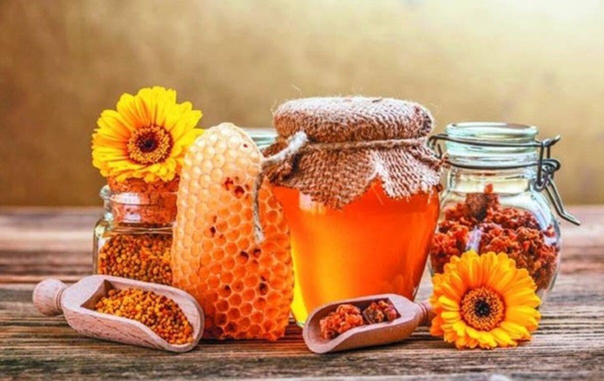 Медового спаса 2025: найкращі привітання для рідних у картинках - фото 1