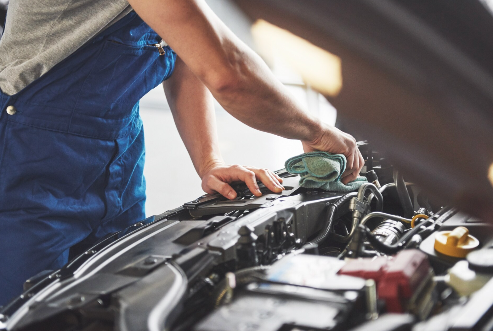 Позбудьтесь цього шкідливого міфу, який шкодить двигуну авто та вашому гаманцю