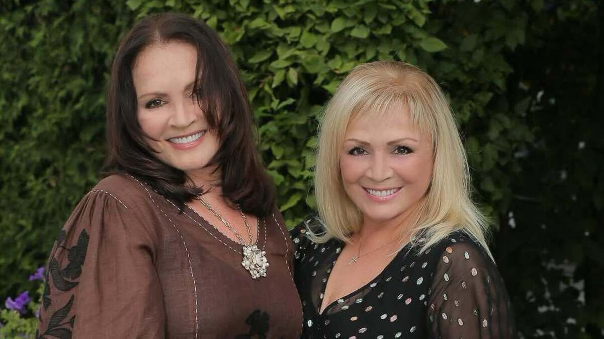 "Схаменіться, люди!": сестра Софії Ротару емоційно відповіла хейтерам співачки