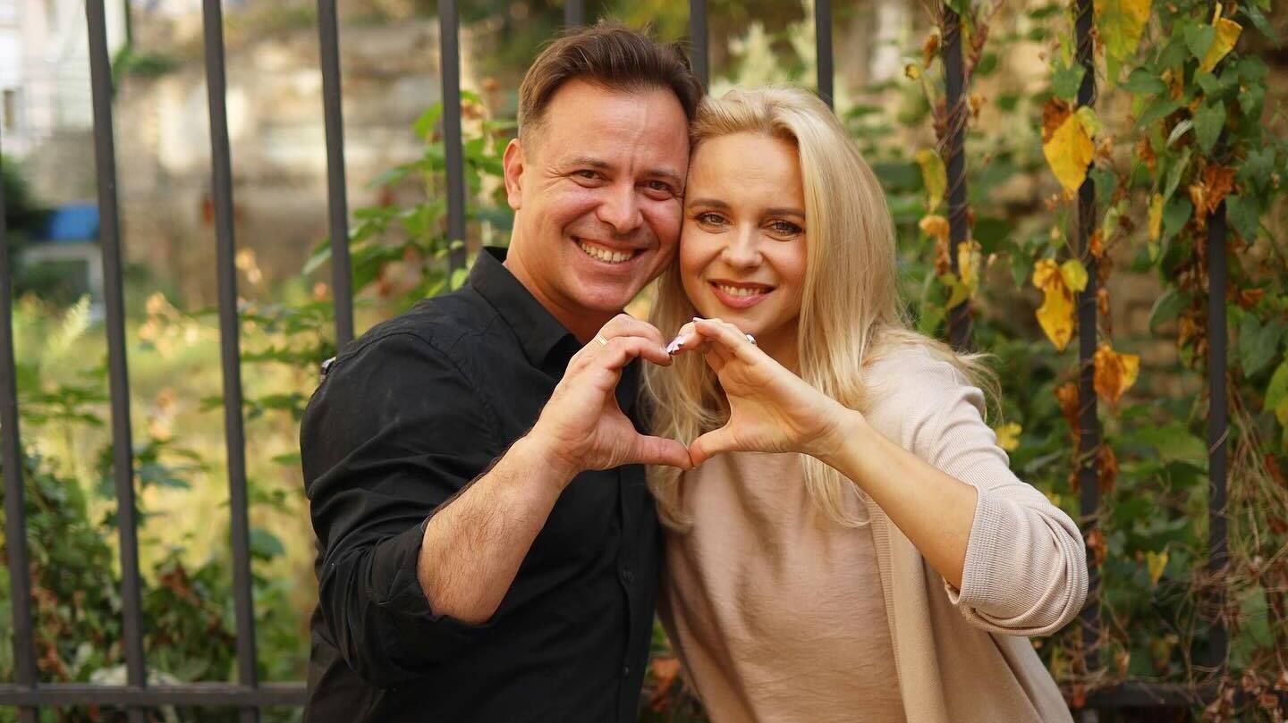 Подружжя перебуває у шлюбі вже майже 14 років - фото 1