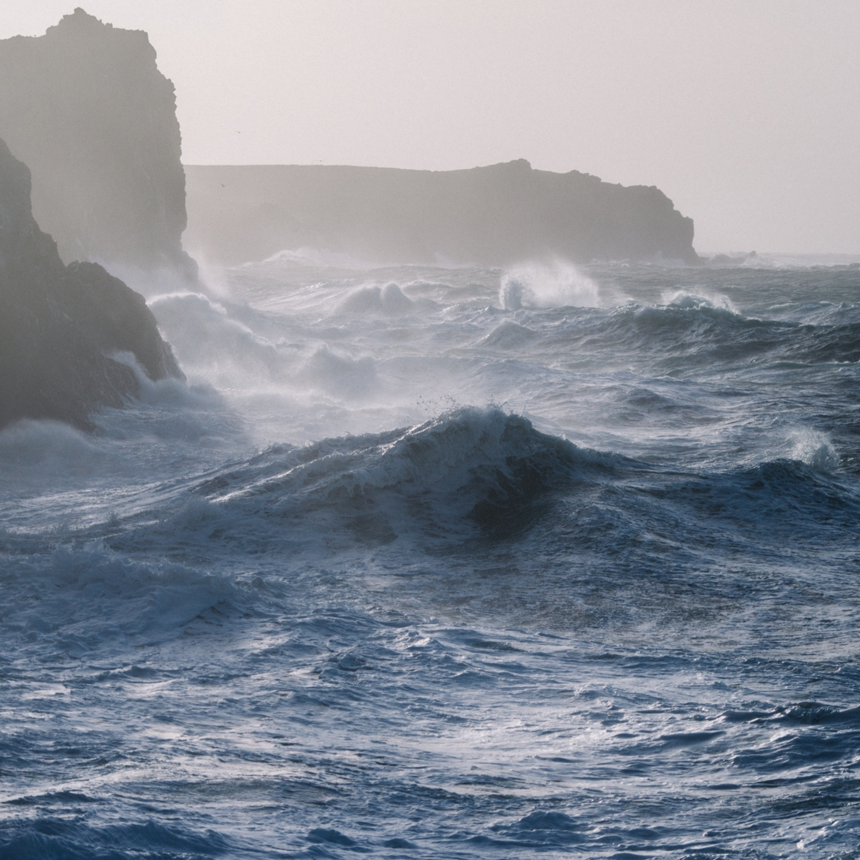 Загадка розгадана: чому Південний океан світиться з космосу? - фото 1