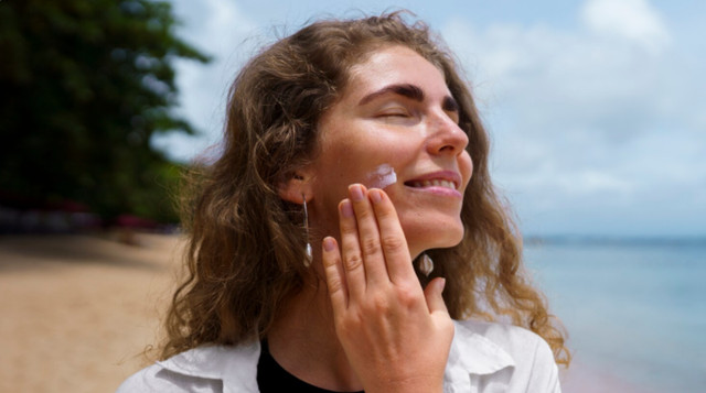 Оновлюйте захист кожні 2 години на активному сонці - фото 562696