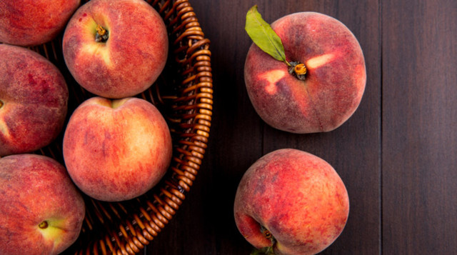 Персики підтримують здоров’я серця та очей - фото 563437