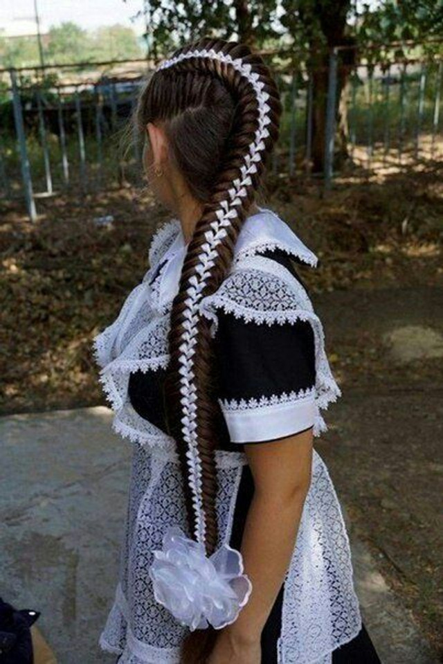 Стильні косички для школярок  - фото 564099