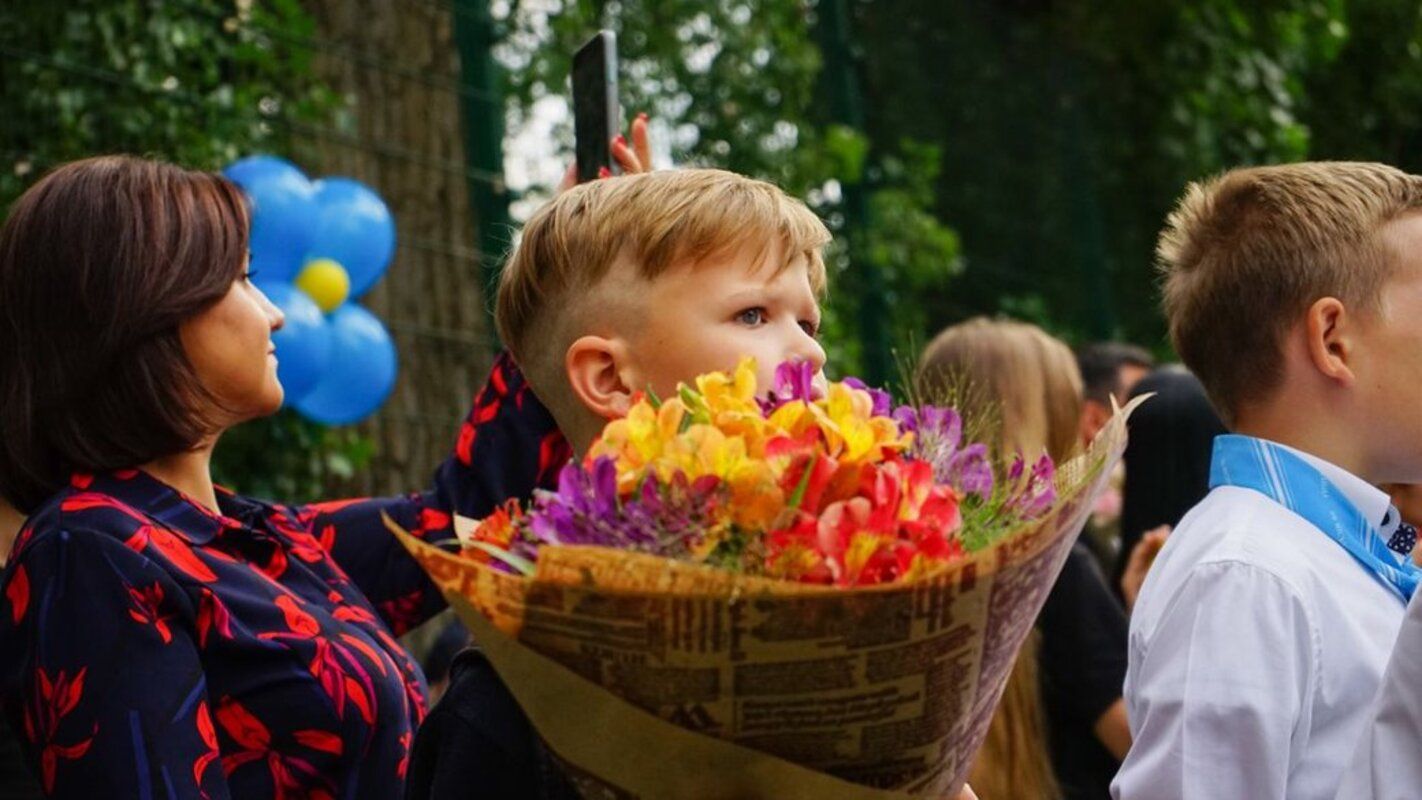 З Днем знань: щирі привітання у прозі та листівках
