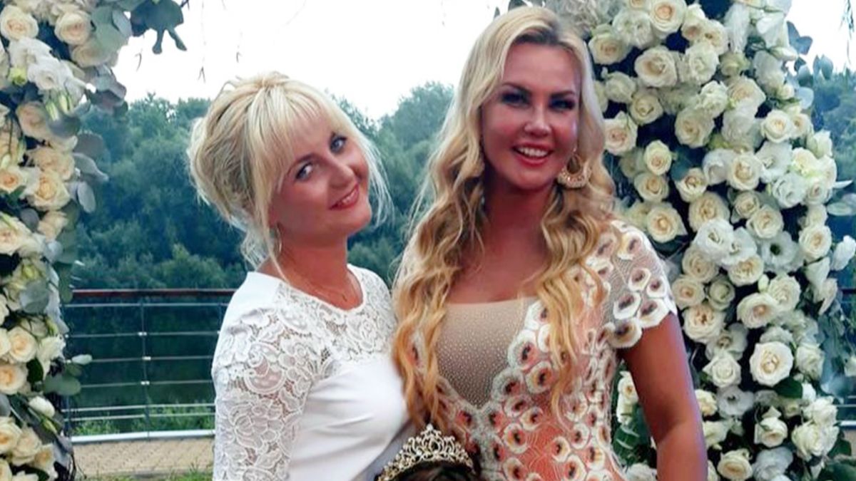 Камалія розкрила, чим займається її сестра-військова, яка нещодавно вийшла заміж