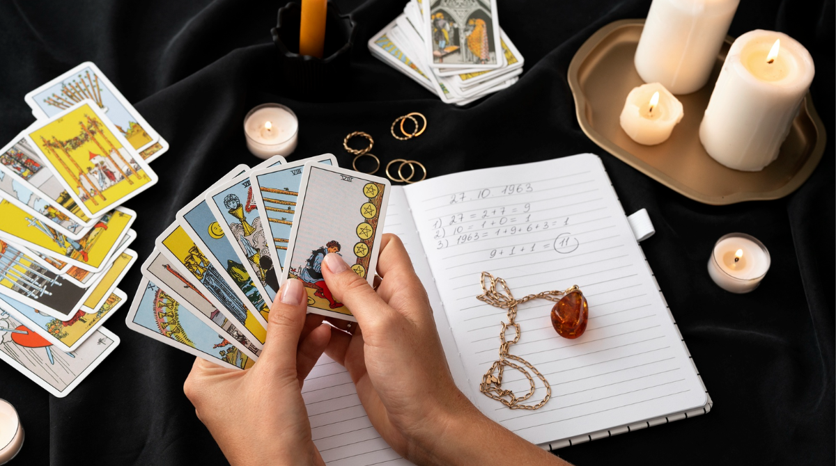 Гороскоп Таро на вересень 2025: що чекає кожен знак зодіаку