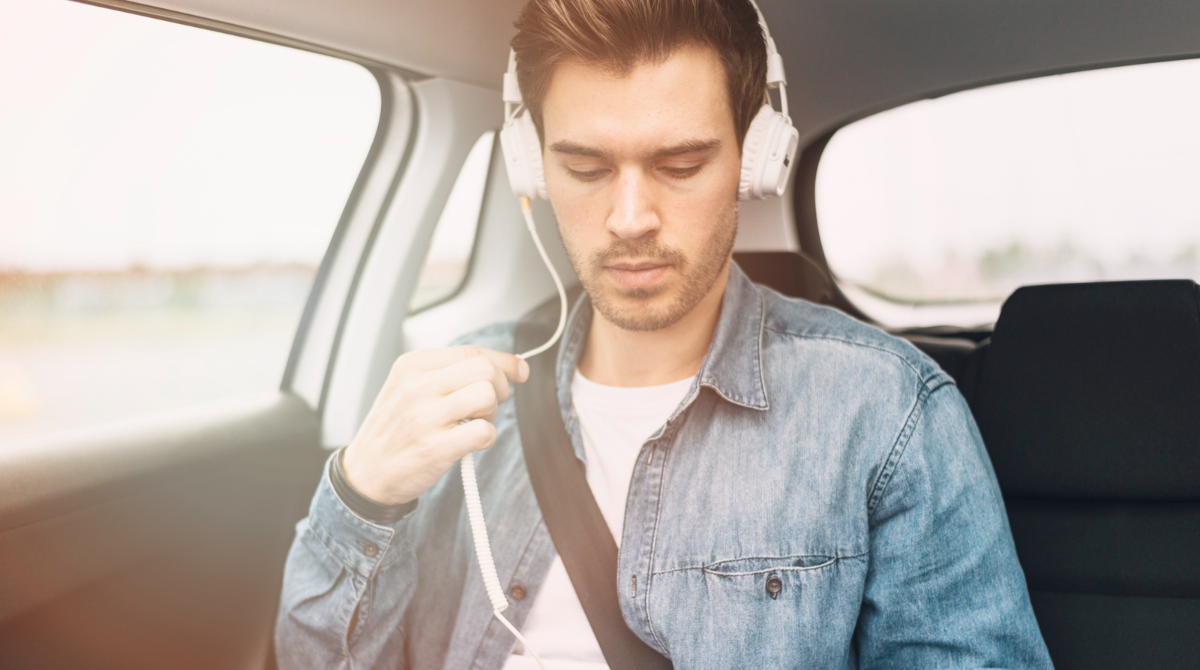 Захитування в авто: що робити, крім як дивитися у вікно