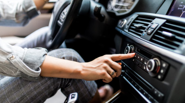 'Весела” та “м’яка” музика знижують нудоту- фото 565030