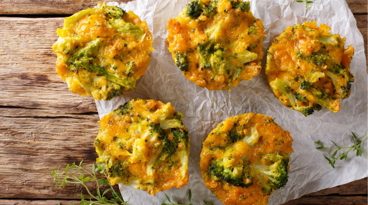 Корисна закуска з броколі та сиру: швидкий рецепт у духовці