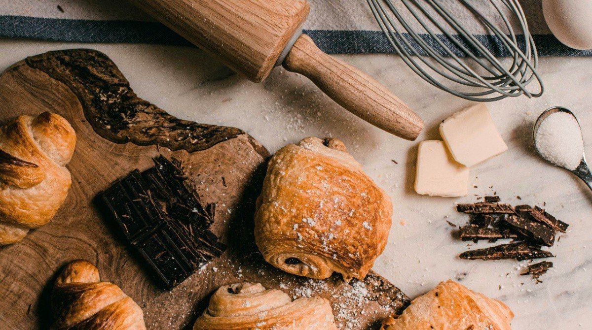 Брі в хрусткому тісті — ефектна страва, що підкорить вечерю