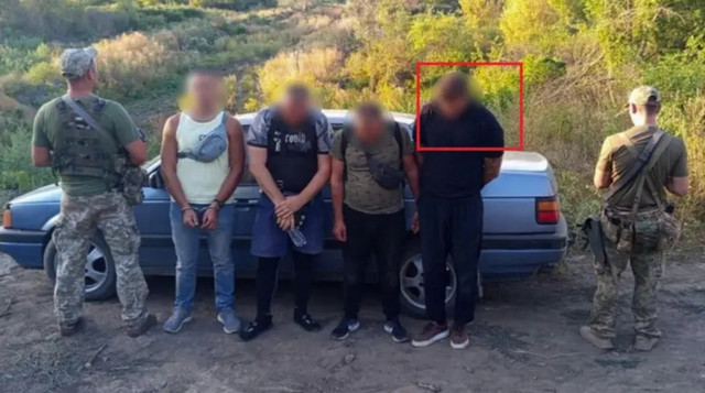 Затримання групи порушників на кордоні в Одеській області. - фото 566842