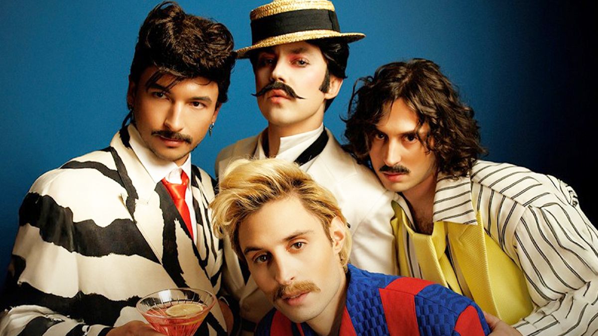 "Будь здоров": Артем Пивоваров випустив драйвовий кліп за участі Ziferblat