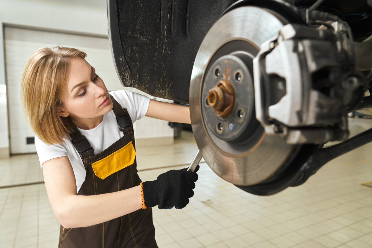 Вашим гальмам – глина: чотири звуки, які свідчать про проблеми