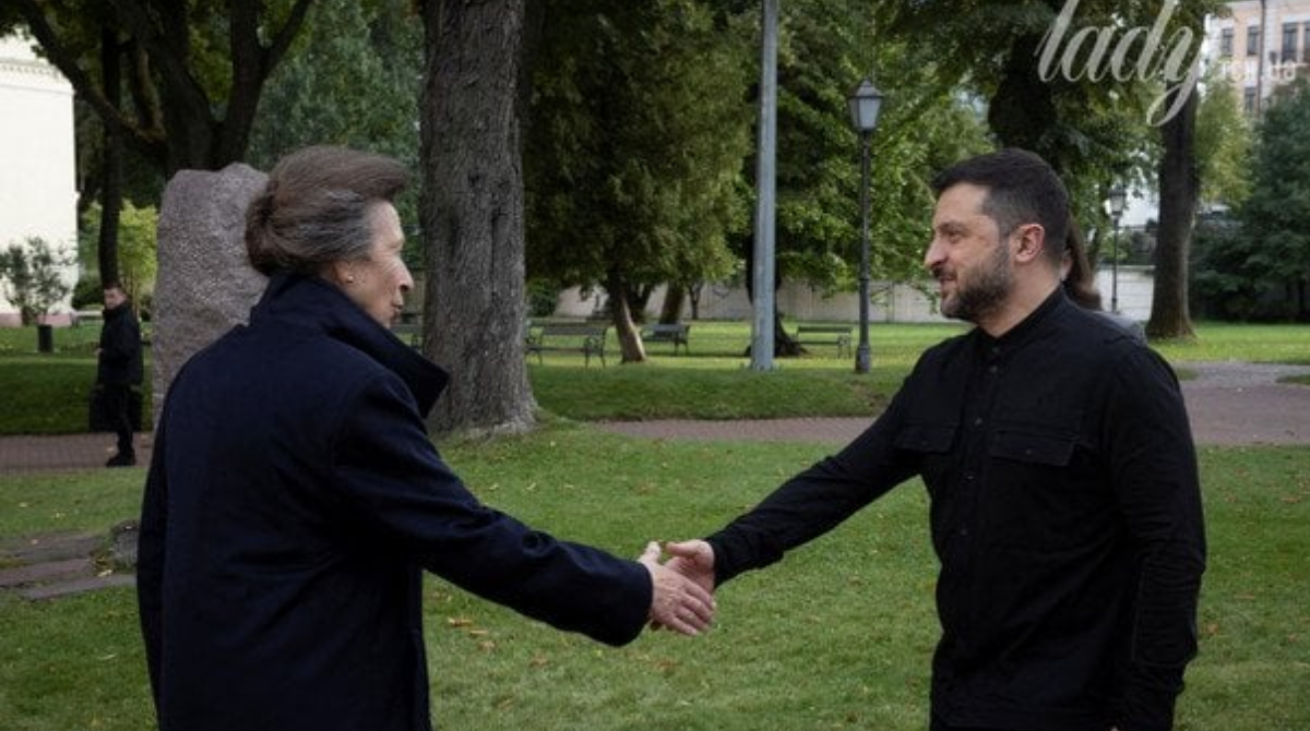 Принцеса Анна несподівано приїхала до України після візиту принца Гаррі