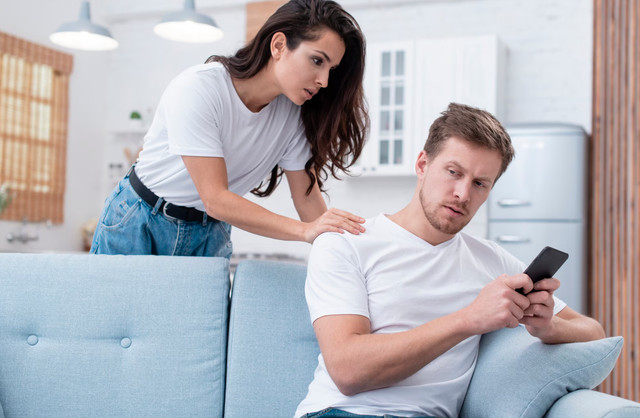Три поширені дрібниці, через які найчастіше руйнуються навіть щасливі стосунки - фото 568652