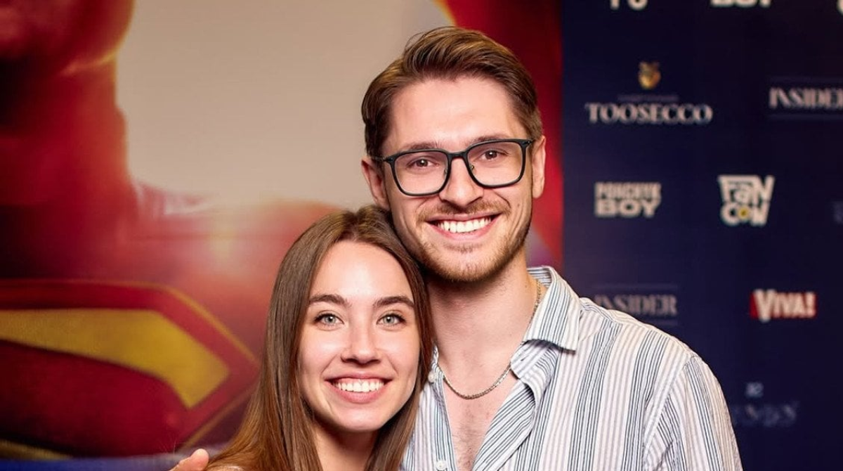 "Маленька поїздка — велика зміна": акторка оголосила про заручини з Євгеном Лісничним