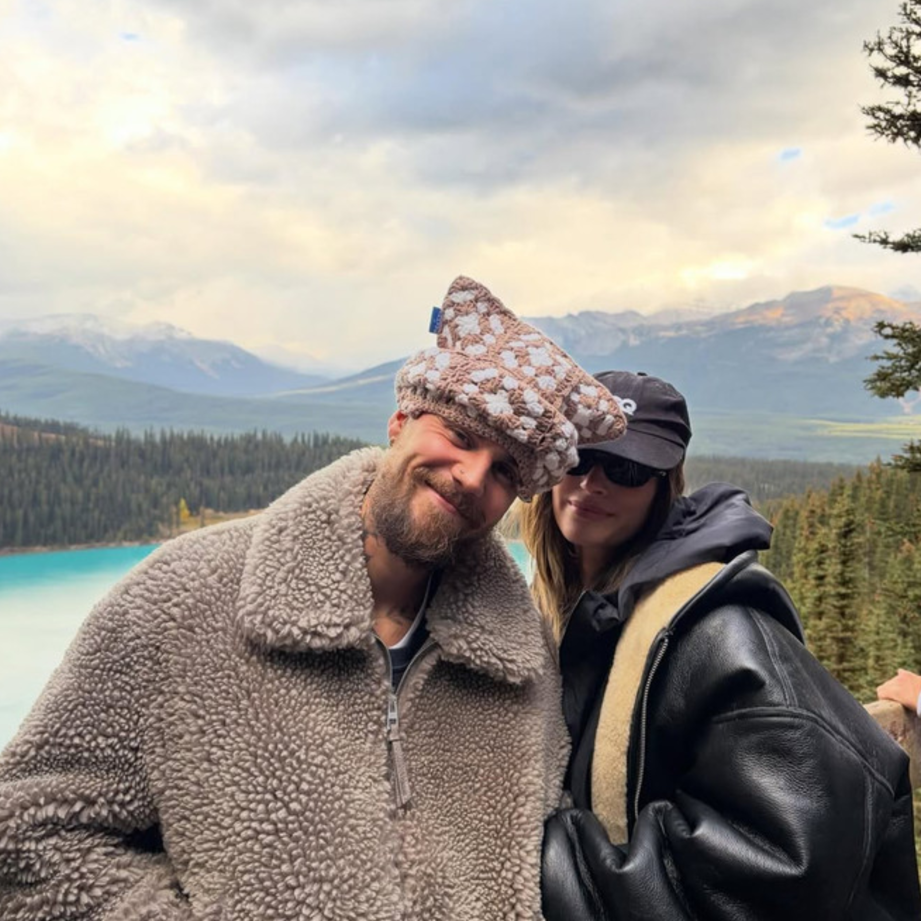 Джастін і Хейлі Бібер розвіяли чутки про розрив романтичним вікендом на озері