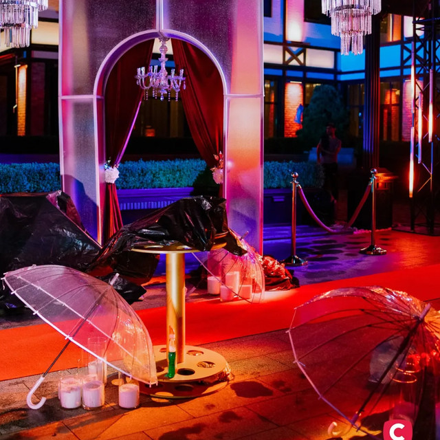 Несподіваний початок “Холостяка”: команді довелося зупиняти зйомку - фото 569538