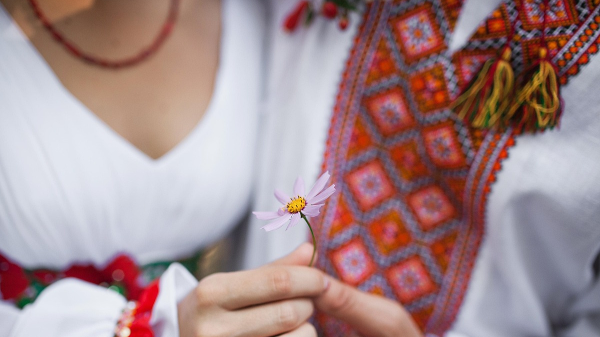 Сила рідного слова: надихаючі цитати до Дня української писемності та мови