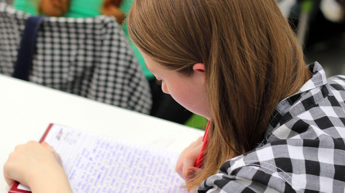 Коли писатимуть радіодиктант національної єдності 2025 року: дата, час і де слухати