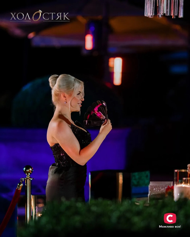 Кіношна прем'єра і тату в прямому ефірі: як пройшла перша вечірка 'Холостяка' з Цимбалюком - фото 569892