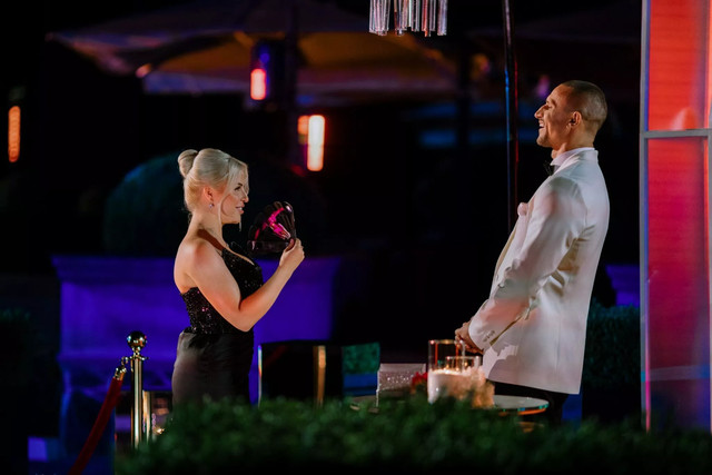 Учасниця шоу 'Холостяк' - фото 570091