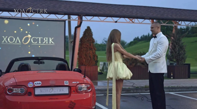 Учасниця шоу 'Холостяк' - фото 570093