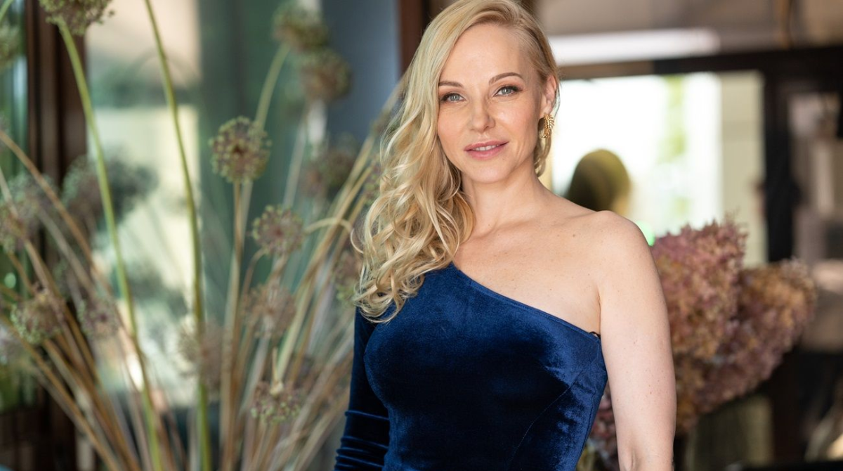 Даша Трегубова — про новий етап життя: розрив, доньку й японські мрії Поліни