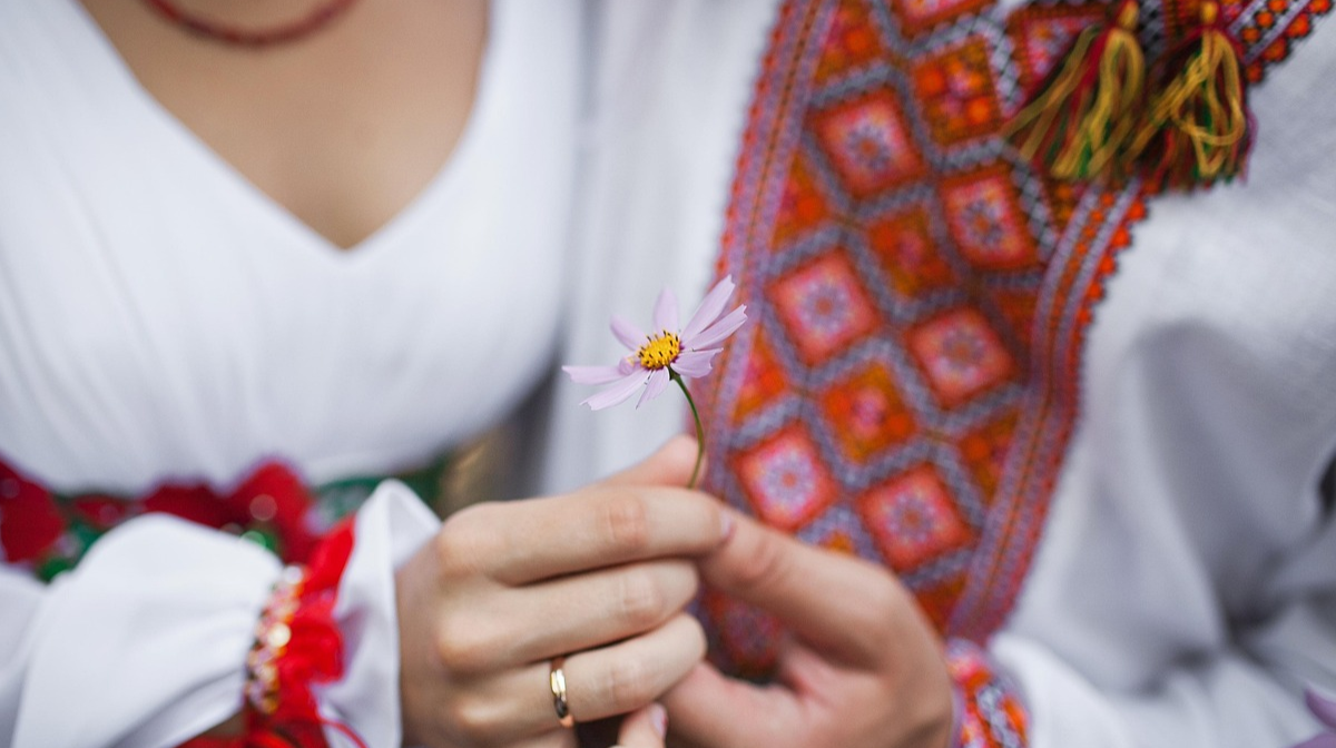 Старовинні весільні традиції українців: які обряди мають глибокий сенс і збереглися донині