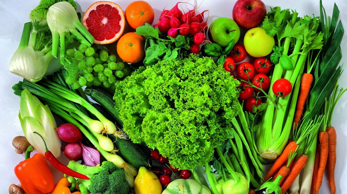 Що не можна робити на голодний шлунок: поради дієтологині