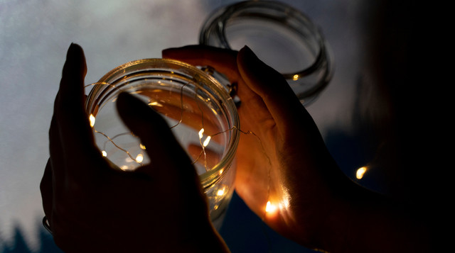 Як прикрасити будинок на Хелловін без витрат: ідеї з того, що вже є вдома - фото 570541