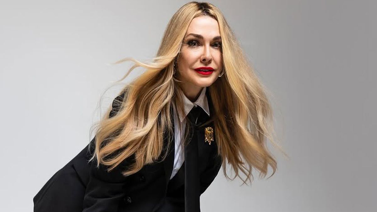 Акторку майже не впізнати: Ольга Сумська вразила рідкісними фото з дитинства